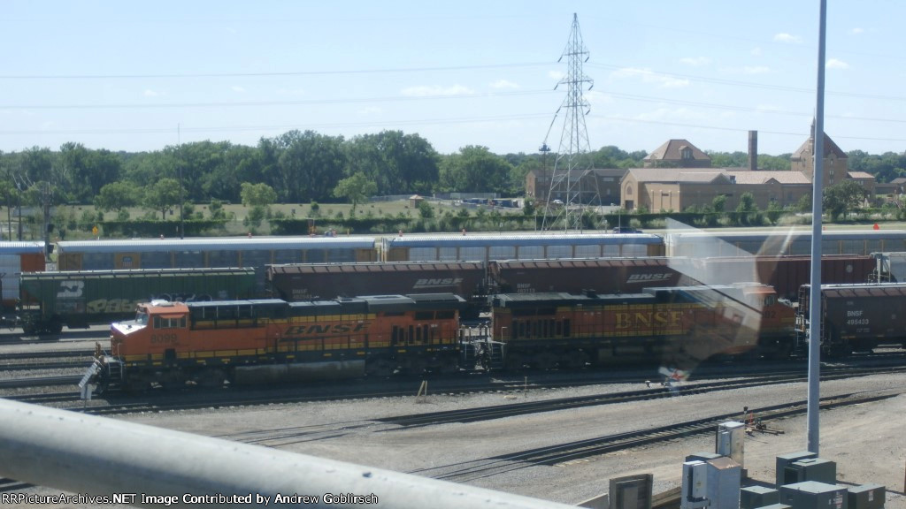 BNSF 8099 + 4682